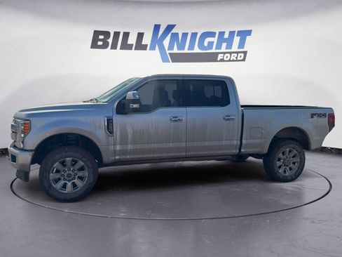 Used 2017 Ford F250 Platinum w/ FX4 Off-Road Package image 2