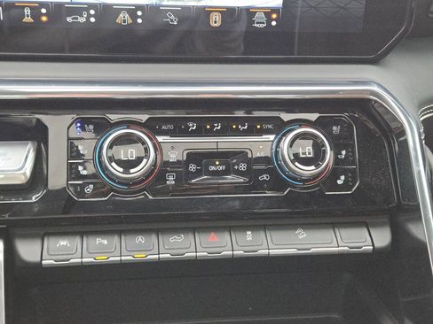 Used 2025 GMC Sierra 1500 Denali Ultimate image 37