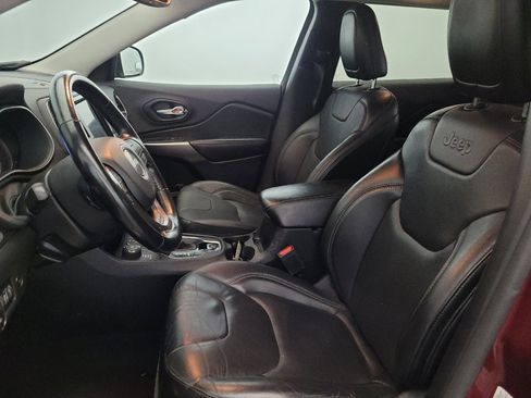 Used 2021 Jeep Cherokee Limited AWD/4WD image 17