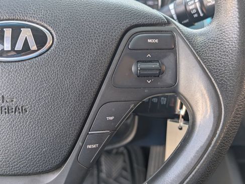 Used 2016 Kia Forte LX FWD image 17