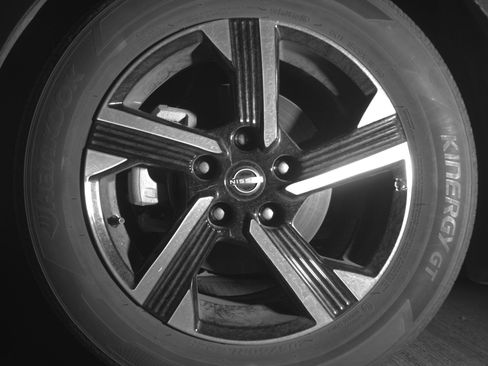 Used 2025 Nissan Sentra SV FWD image 12
