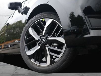 New 2025 Nissan Versa SR w/ Trunk Package