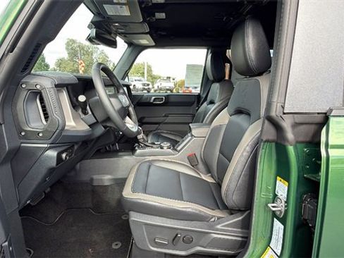 New 2025 Ford Bronco Outer Banks w/ Sasquatch Package image 33