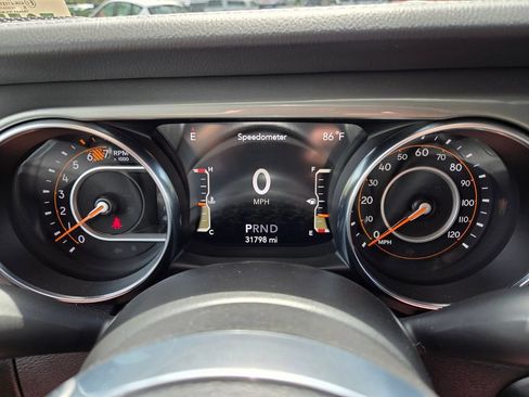 Certified 2022 Jeep Wrangler Unlimited Sahara AWD/4WD image 27