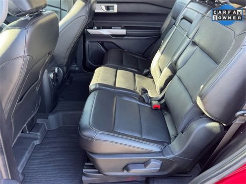 Used 2022 Ford Explorer Limited w/ Equipment Group 301A image 11