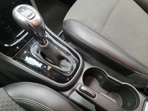 Used 2020 Buick Encore Preferred FWD image 26