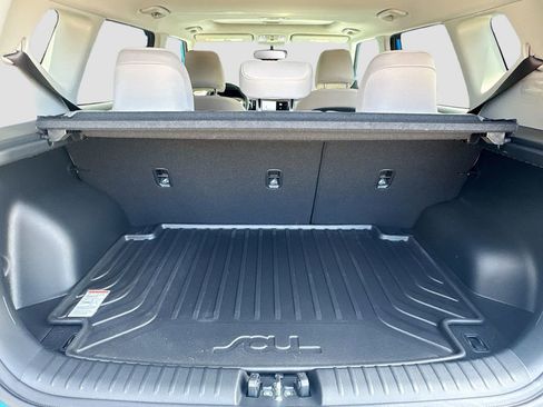 Used 2025 Kia Soul EX FWD image 23