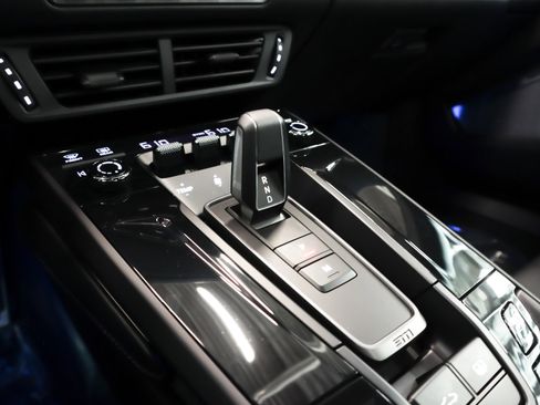 Used 2025 Porsche 911 Carrera 4 GTS image 21