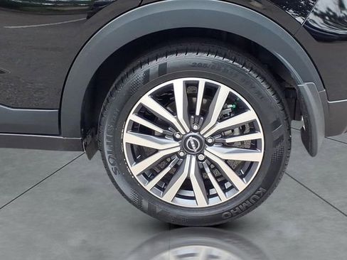 Certified 2024 Nissan Kicks SV FWD image 4