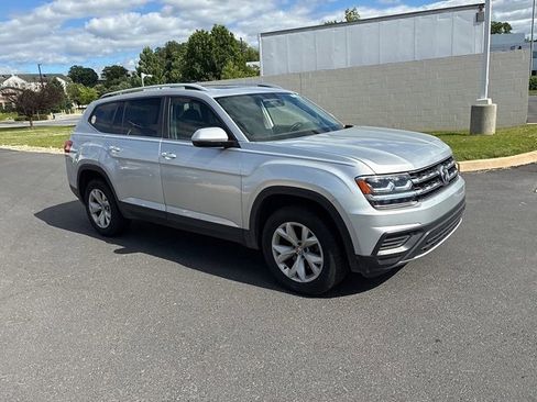 Used 2018 Volkswagen Atlas Launch Edition AWD/4WD image 2