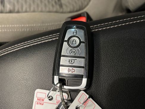 Used 2022 Ford Escape SE w/ Convenience Package AWD/4WD image 16