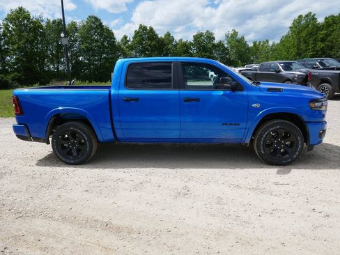 New 2026 RAM 1500 4x4 Crew Cab image 4
