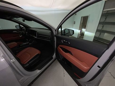 Used 2025 Kia Sportage SX FWD image 25