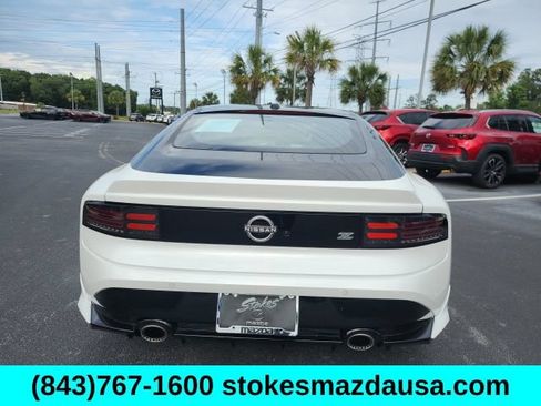Used 2024 Nissan Z Performance w/ Floor Mat Package RWD image 10