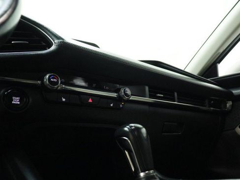 Used 2024 MAZDA MAZDA3 s FWD image 16
