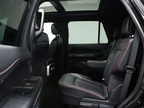 Used 2024 Ford Expedition Limited image 13