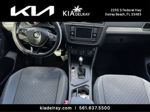 Used 2020 Volkswagen Tiguan S image 9