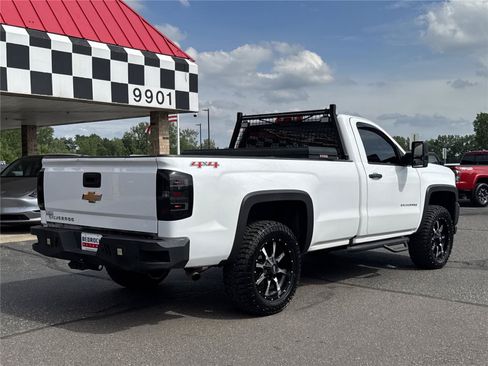 Used 2017 Chevrolet Silverado 1500 W/T w/ Trailering Package AWD/4WD image 7