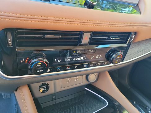 New 2026 Nissan Rogue Platinum w/ Platinum Premium Package AWD/4WD image 32