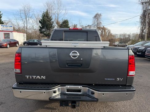 Used 2012 Nissan Titan SV w/ SV Value Truck Pkg image 6