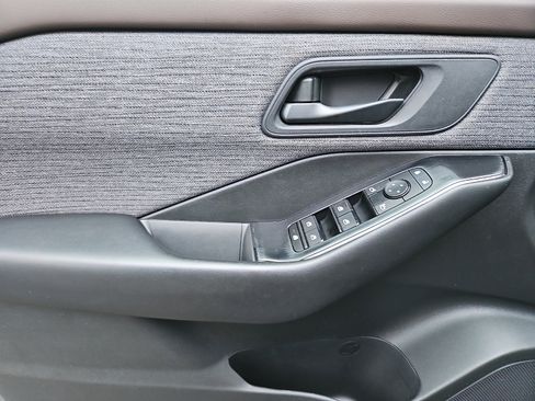 Certified 2023 Nissan Rogue S AWD/4WD image 12