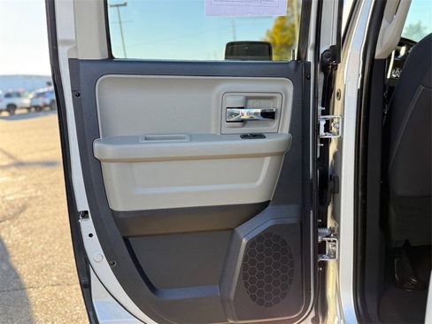 Used 2012 RAM 1500 Big Horn image 30