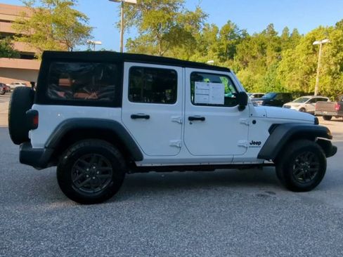 Used 2024 Jeep Wrangler Unlimited Sport AWD/4WD image 28