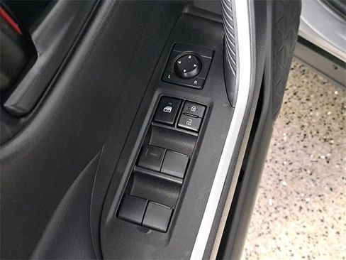 Used 2024 Toyota RAV4 LE image 22