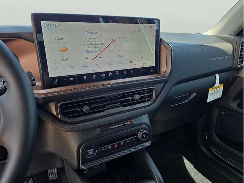 New 2026 Ford Bronco Sport Outer Banks w/ Outer Banks Tech Package+ AWD/4WD image 19