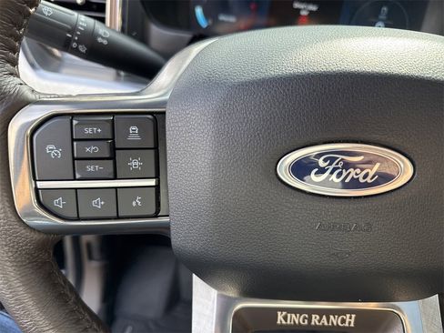 Used 2025 Ford F350 King Ranch w/ FX4 Off-Road Package image 27
