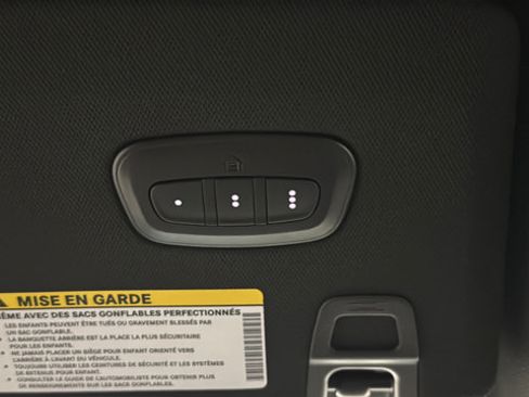 Used 2024 Jeep Grand Cherokee L Limited w/ Black Appearance Package AWD/4WD image 34