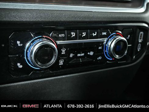 Used 2024 GMC Sierra 1500 SLT image 15