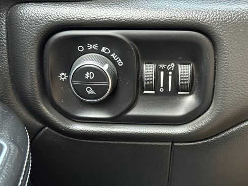 Used 2020 RAM 2500 Power Wagon image 32