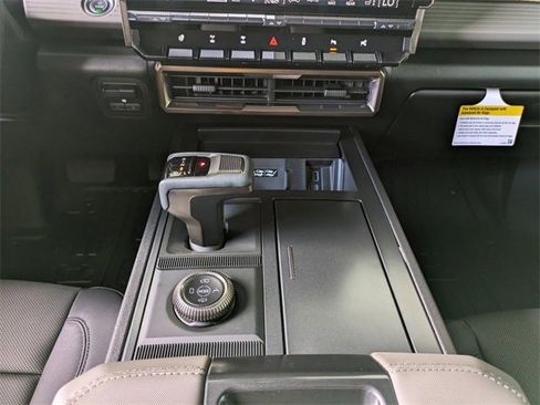 New 2025 GMC Hummer EV 2X w/ Extreme Off-Road Package image 10