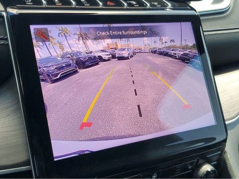 Used 2025 Jeep Grand Cherokee Limited w/ Black Appearance Package image 21