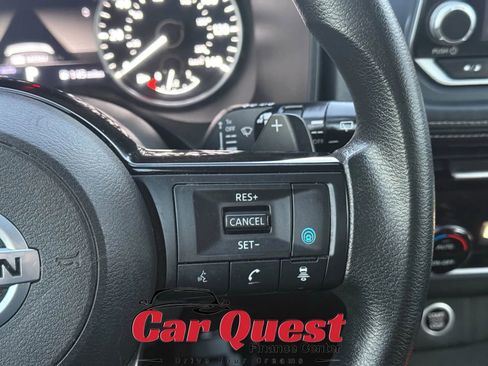 Used 2021 Nissan Rogue SV image 21