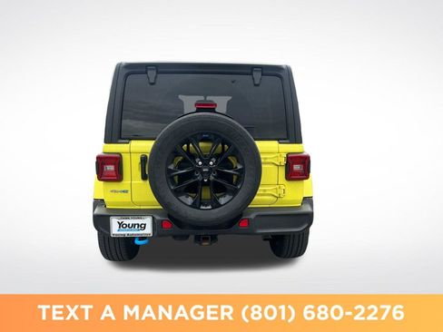 Used 2022 Jeep Wrangler Unlimited Sahara w/ Cold Weather Group AWD/4WD image 4