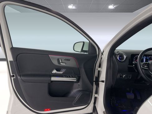 Used 2023 Mercedes-Benz GLA 250 image 21