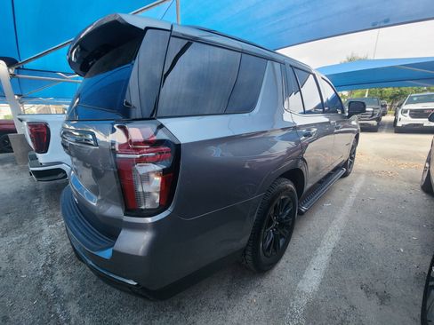 Used 2021 Chevrolet Tahoe Z71 w/ Luxury Package image 4