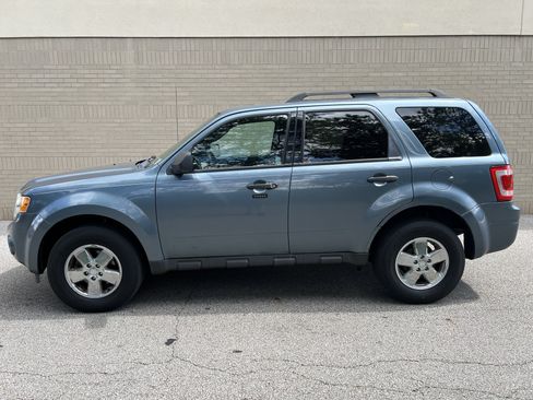 Used 2011 Ford Escape XLT AWD/4WD image 5
