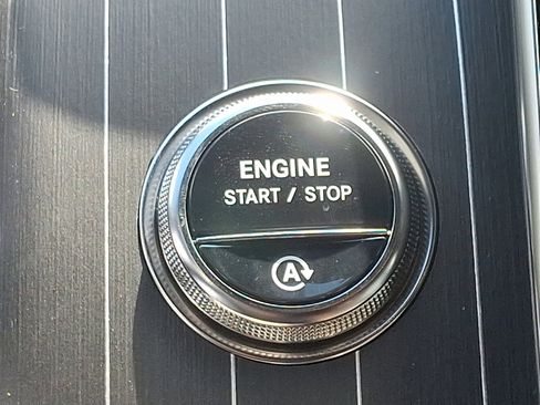 New 2026 Mercedes-Benz GLC 300 4MATIC image 19