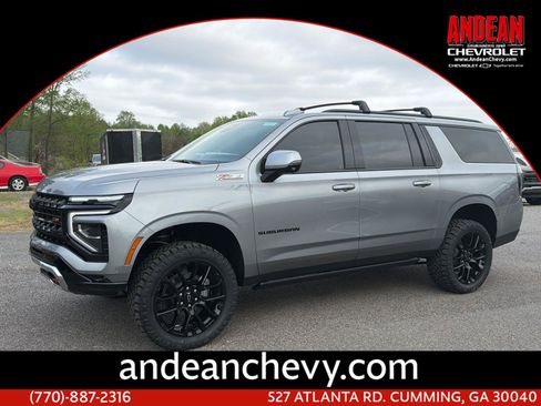 New 2026 Chevrolet Suburban Z71 w/ Comfort Package AWD/4WD image 1