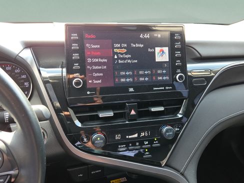 Certified 2022 Toyota Camry XSE FWD image 18