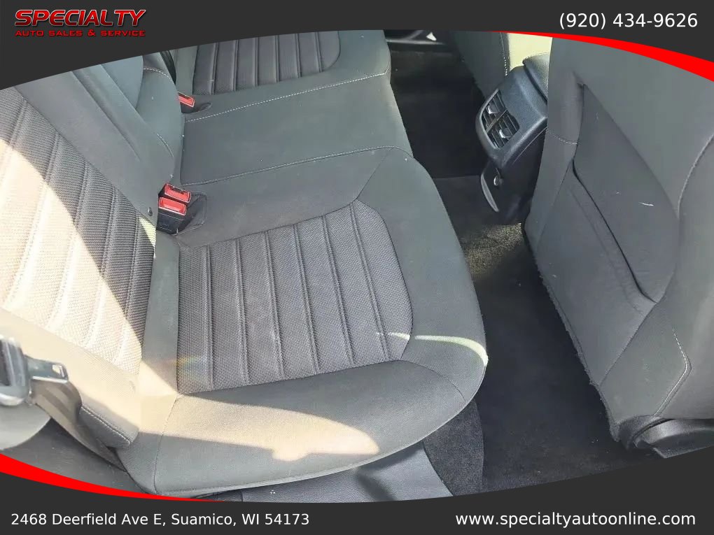 Used 2020 Ford Fusion SE FWD image 28