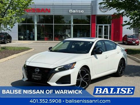 Used 2025 Nissan Altima 2.5 SR w/ SR Premium Package AWD/4WD image 1