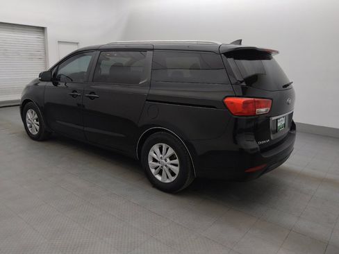 Used 2016 Kia Sedona LX FWD image 3