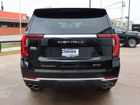 New 2026 GMC Yukon XL Denali w/ Denali Reserve Package AWD/4WD image 4