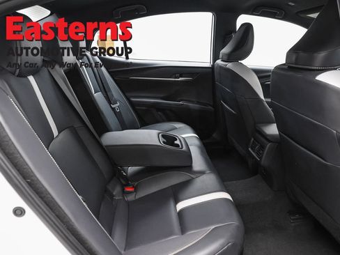 Used 2025 Toyota Camry SE FWD image 22