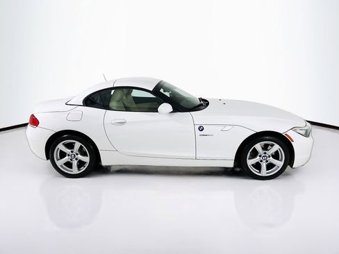 Used 2011 BMW Z4 sDrive30i RWD image 9