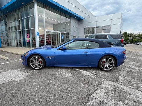 Used 2015 Maserati GranTurismo MC RWD image 3
